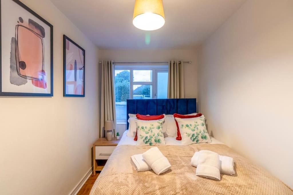Beautiful Sea View 2 Bedroom Sleeps 6-Free Parking Bournemouth Zewnętrze zdjęcie