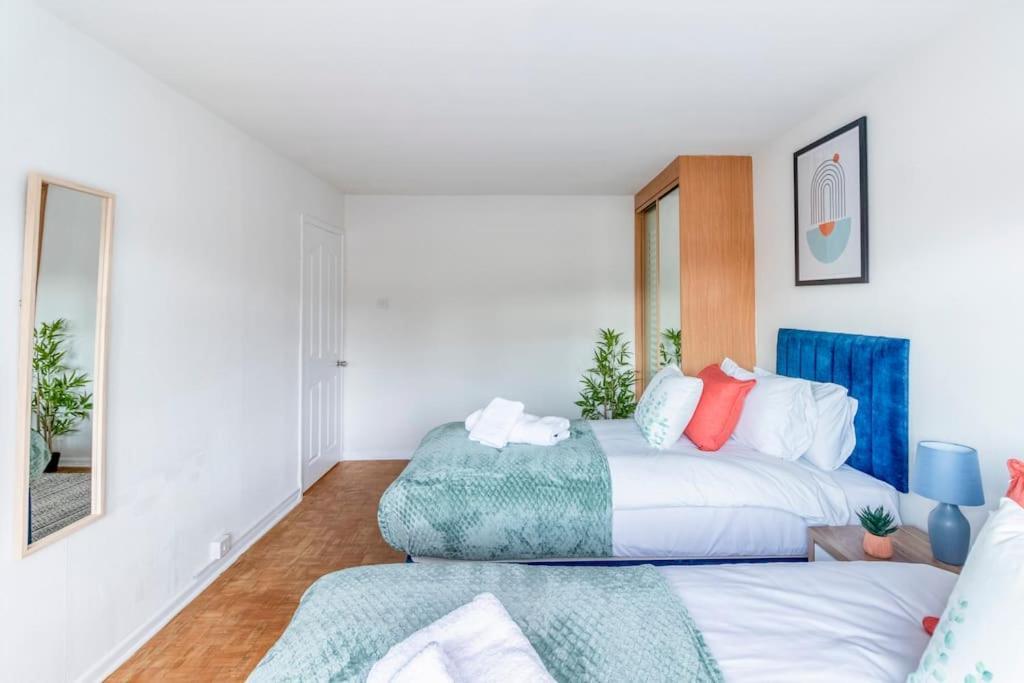 Beautiful Sea View 2 Bedroom Sleeps 6-Free Parking Bournemouth Zewnętrze zdjęcie